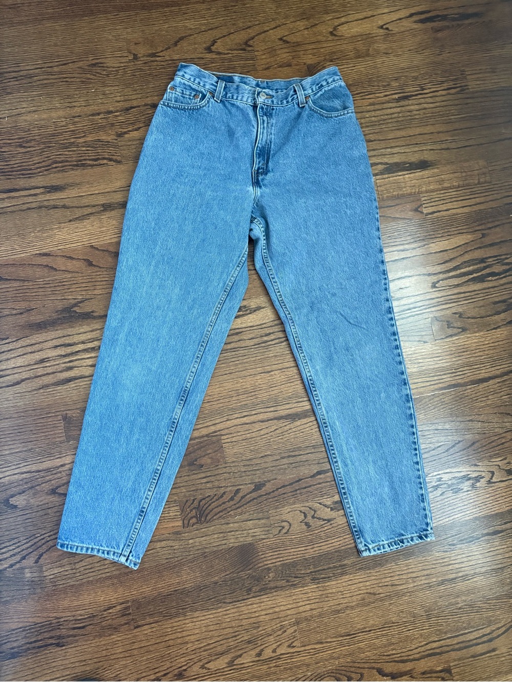 Vintage Levi’s 550 relaxed fit tapered leg 14 reg